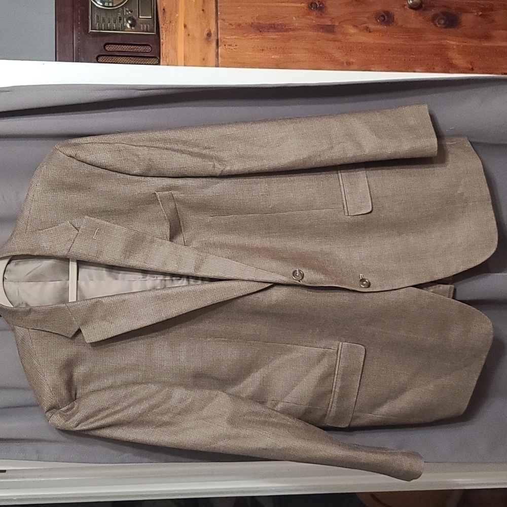 Chaps Mens Suit Coat Silk/Wool‎ Blend Tan/Black Pockets Size 46L EUC